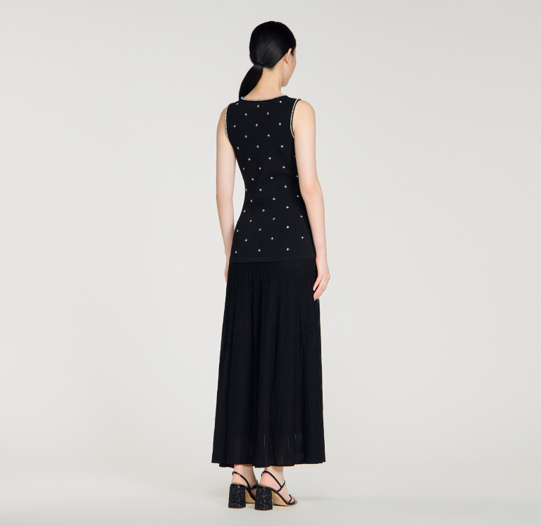 Женское длинное платье с цветочным декором