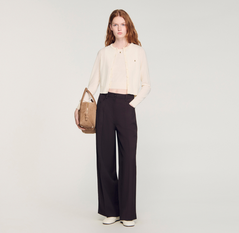 Жіночий молочний кардиган з логотипом