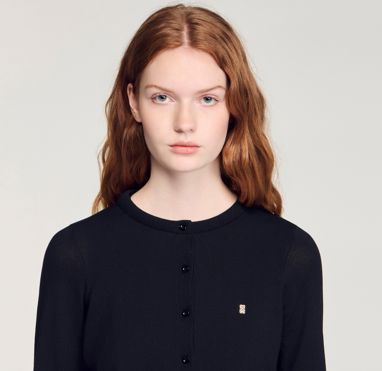 Жіночий чорний кардиган з круглим вирізом