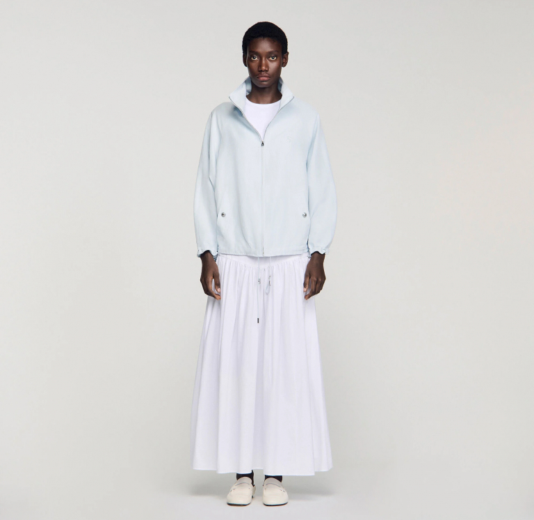 Женская куртка свободного кроя с воротником стойкой