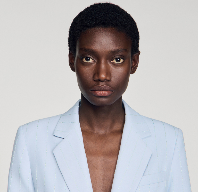 Женский жакет в полоску с пайетками