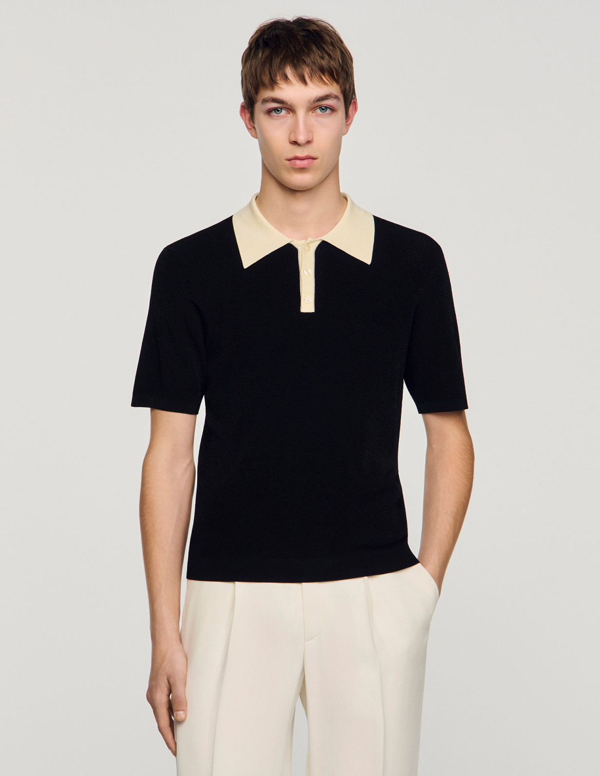 Мужское черное поло с контрастным воротником_4