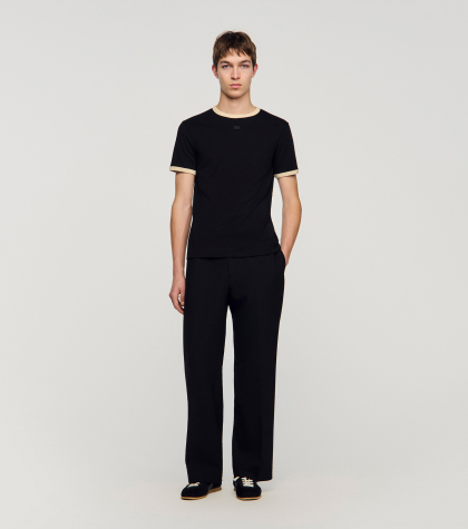 Чоловіча чорна футболка з контрастною окантовкою