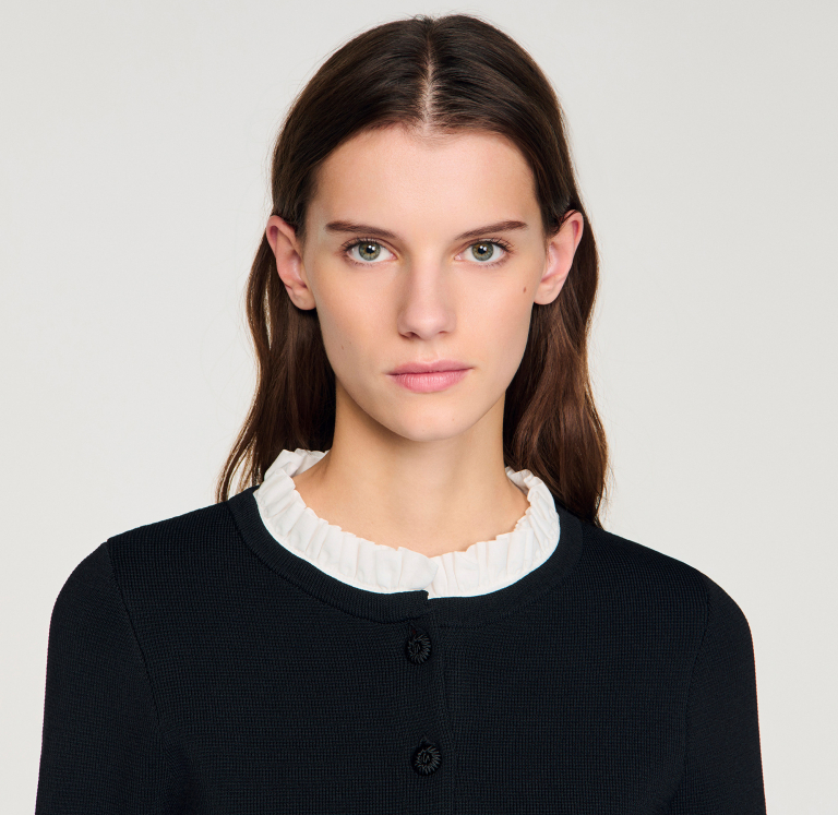 Жіночий кардиган з баскою та з'ємним коміром