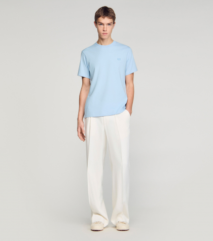 Чоловіча блакитна футболка з нашивкою-логотипом