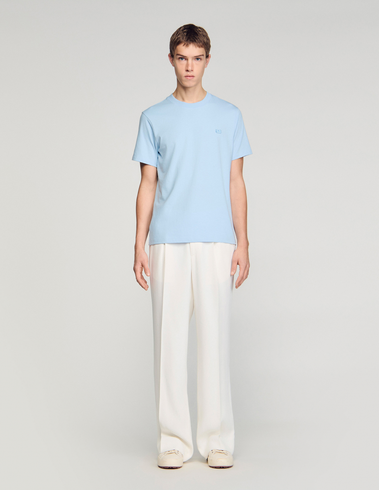 Чоловіча блакитна футболка з нашивкою-логотипом_2