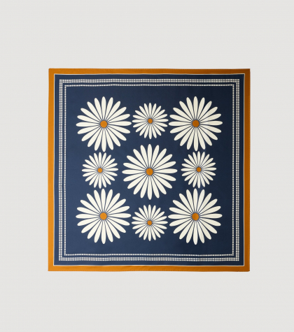 Женский шелковый шарф с цветочным принтом