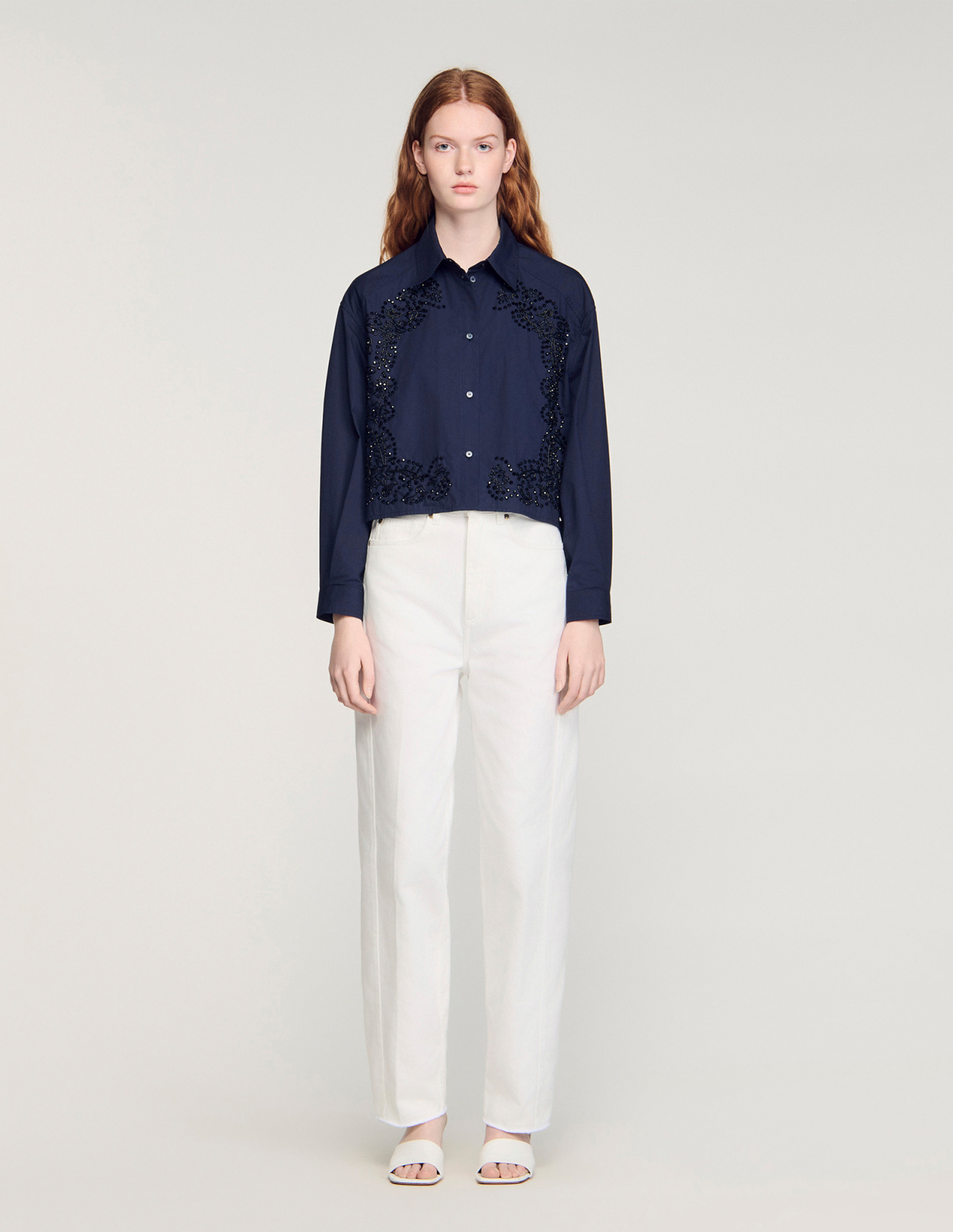 Жіноча синя сорочка з квітковою вишивкою_2