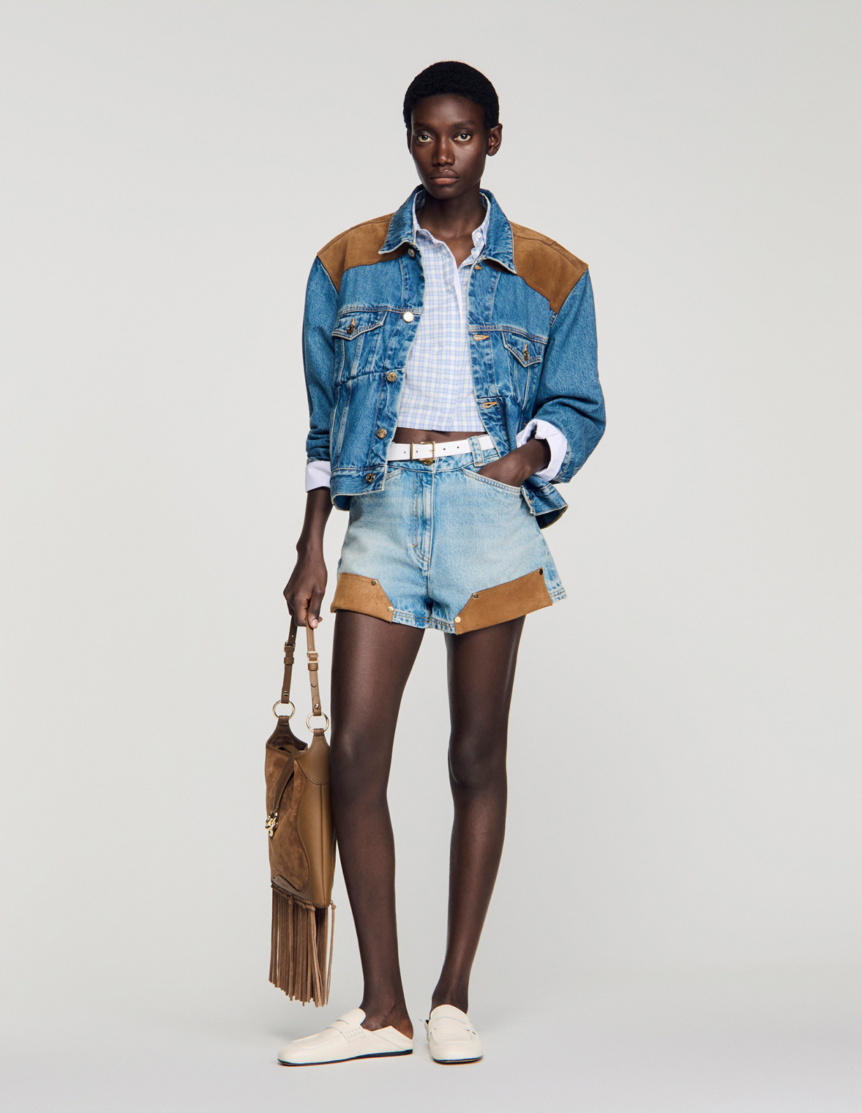 Женские джинсовые шорты с замшевыми деталями_1