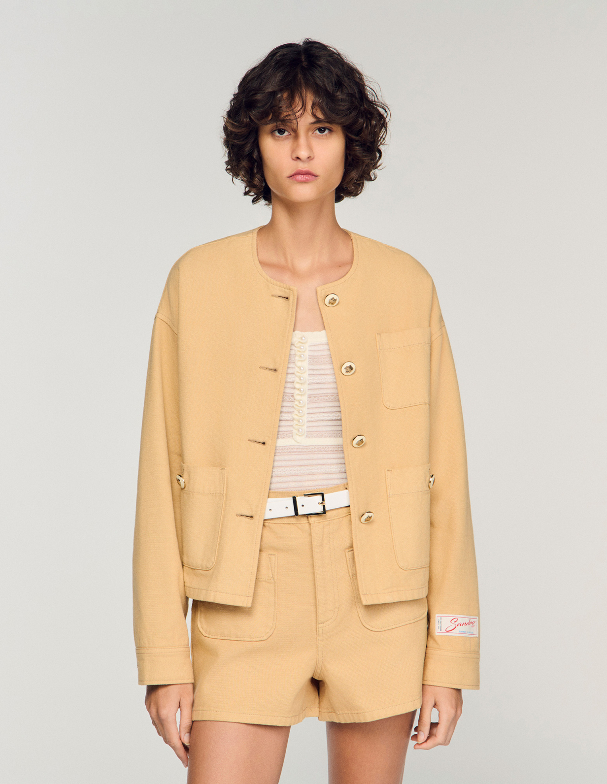 Женская бежевая джинсовая куртка_4