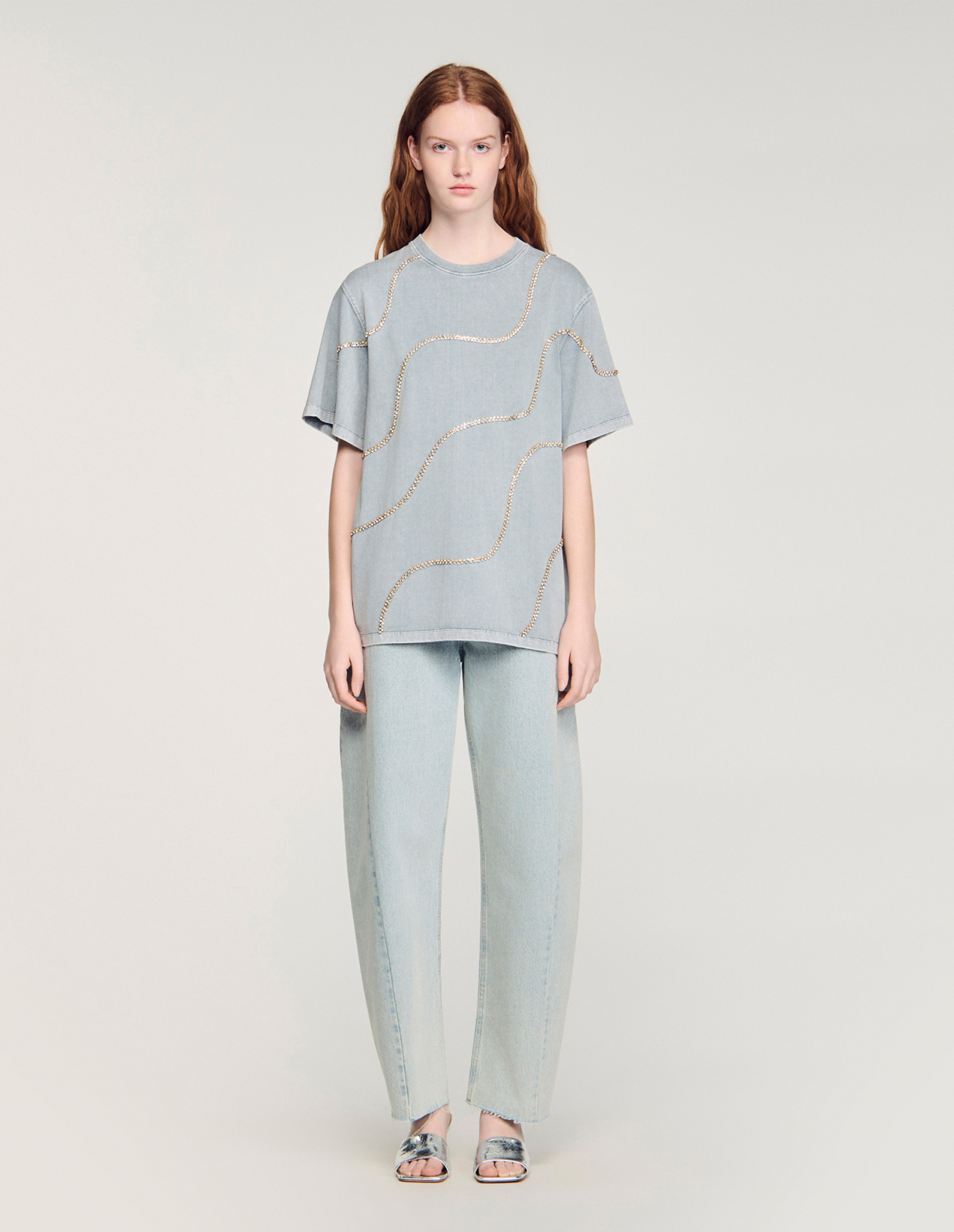 Жіноча сіра футболка зі стразами_2