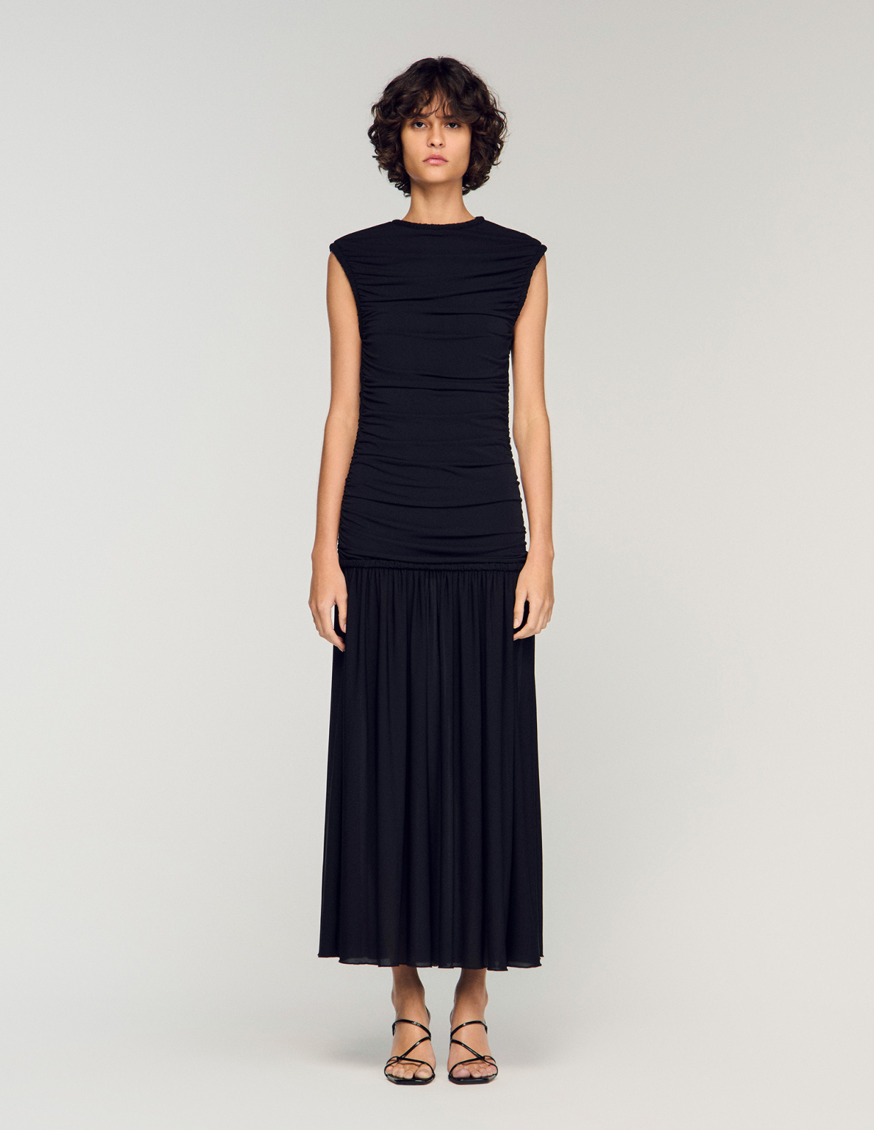 Жіноча чорна сукня-максі з драпіруванням_2