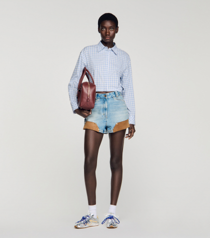 Женская короткая клетчатая рубашка