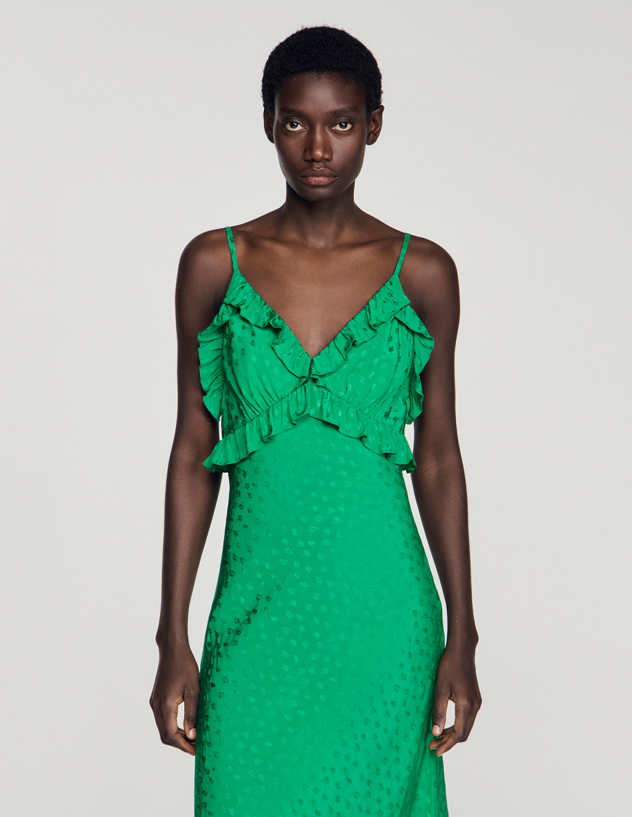 Жіноча зелена довга сукня з оборками_4