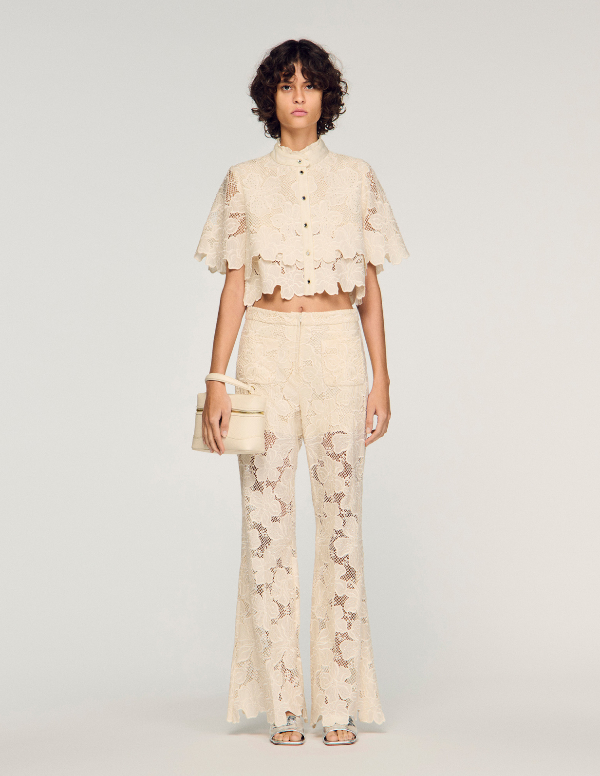 Жіноча сорочка з квітковим гіпюровим мереживом_1