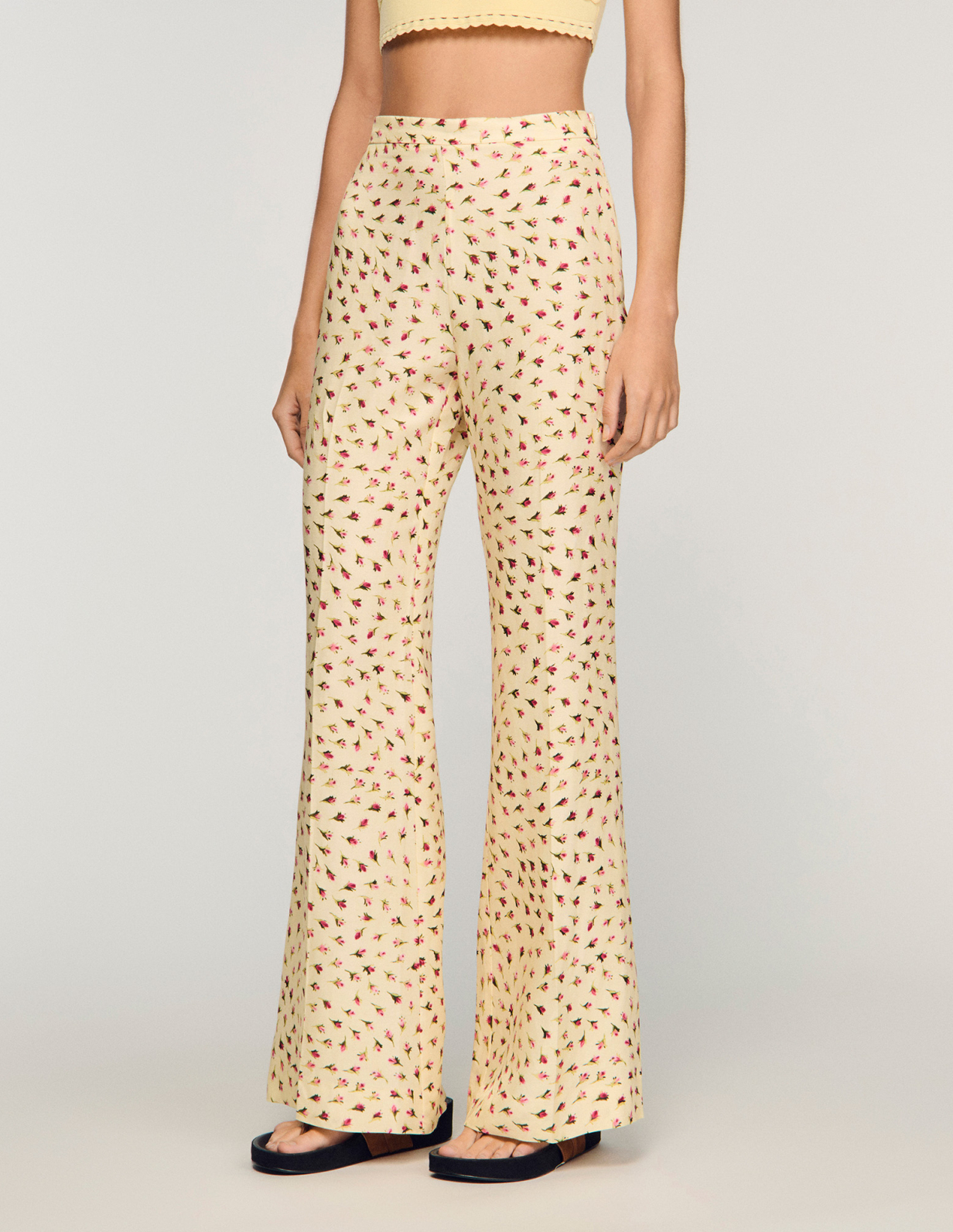 Женские молочные брюки с цветочным принтом_4