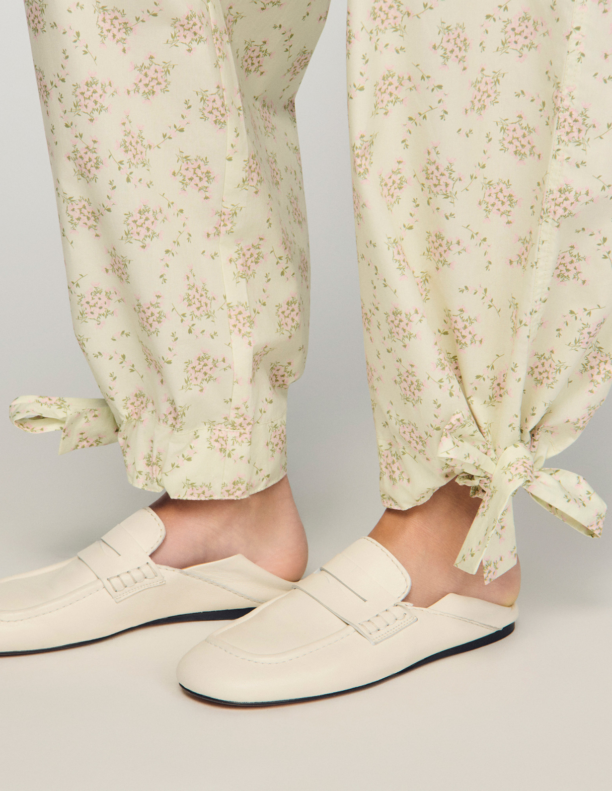 Женские широкие брюки с цветочным принтом_3