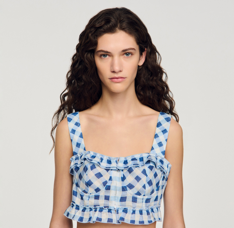 Жіночий укорочений льняний топ у клітинку