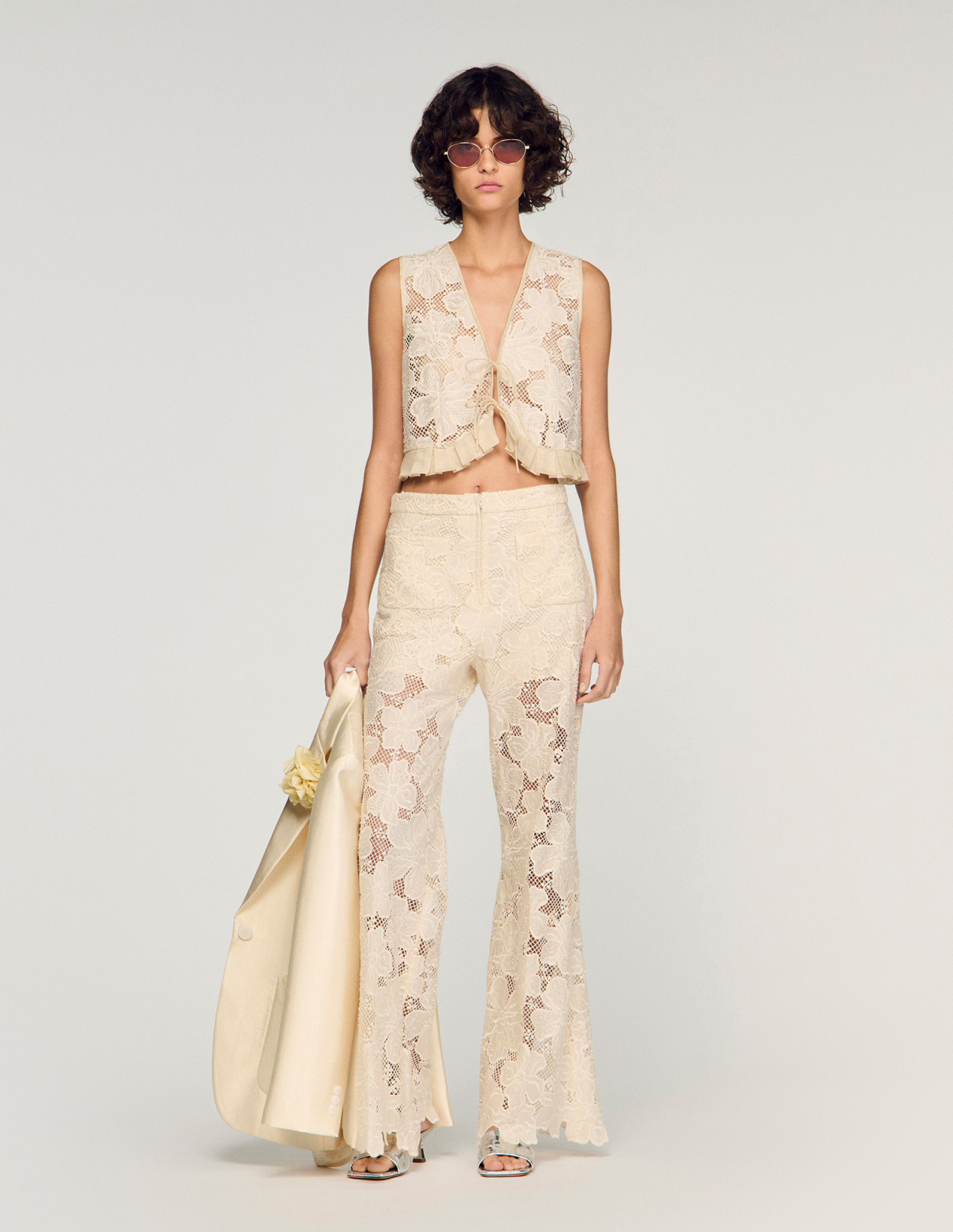 Жіночий топ із гіпюрового мережива з оборкою_1