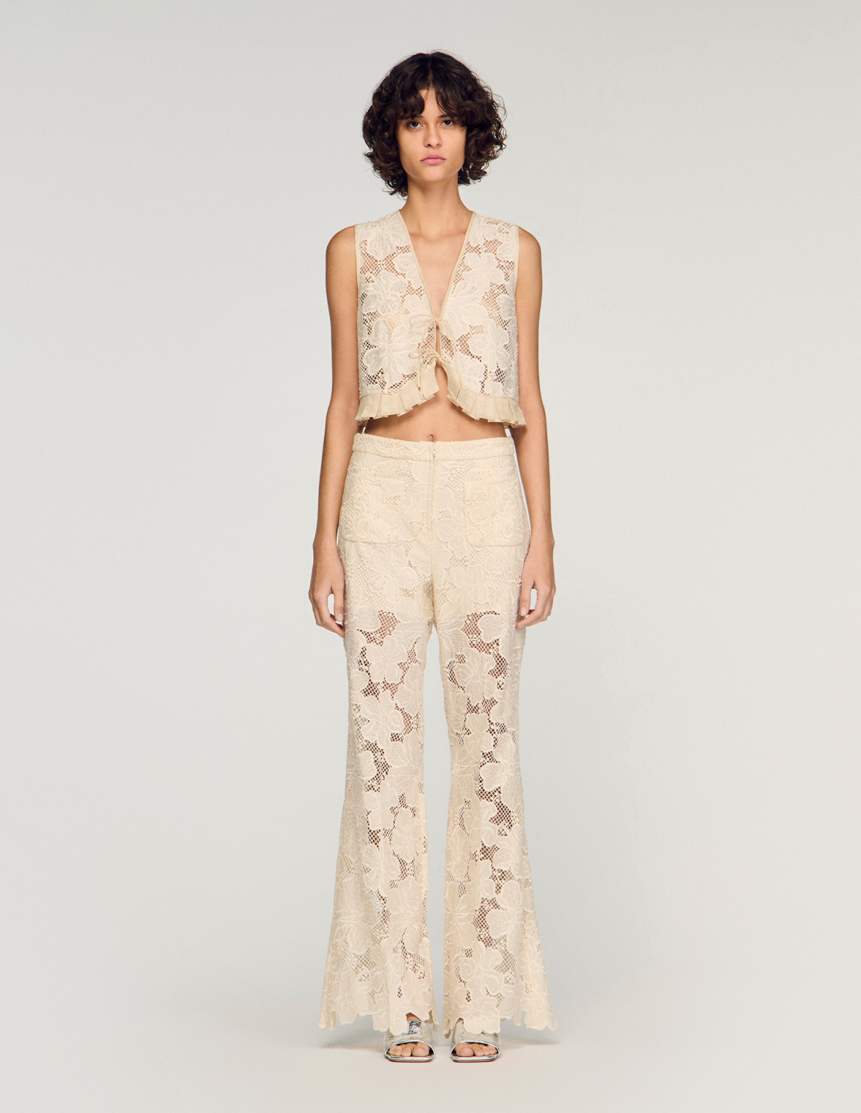 Жіночий топ із гіпюрового мережива з оборкою_2