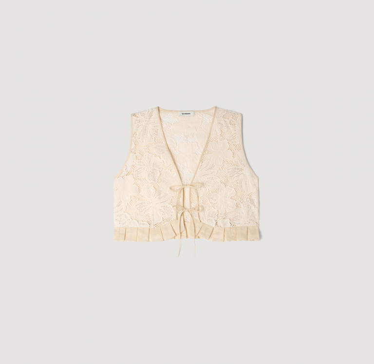 Жіночий топ із гіпюрового мережива з оборкою