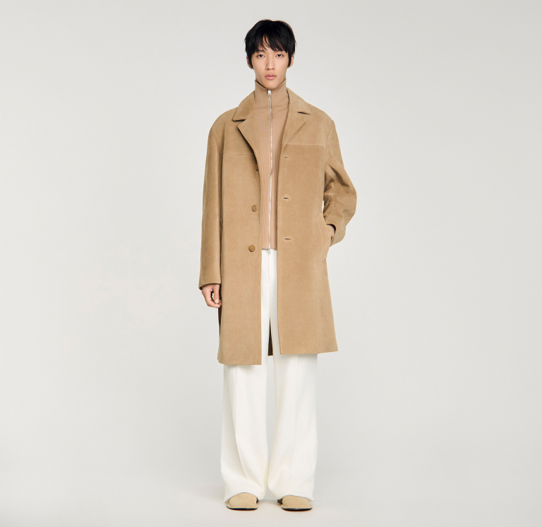 Чоловіче бежеве замшеве пальто