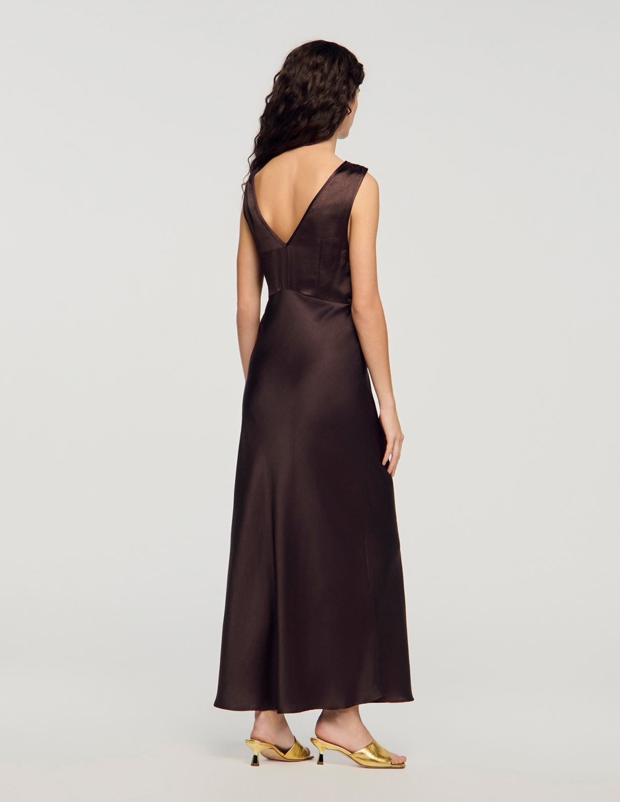 Жіноча довга сукня з мереживним вирізом_5