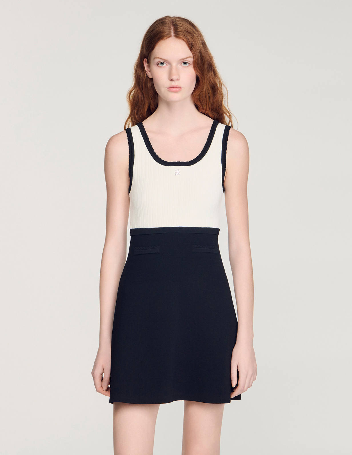 Жіноча двоколірна в'язана сукня_4