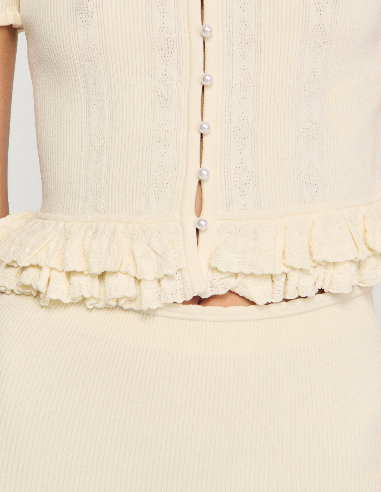 Женский вязаный кардиган с оборками_3