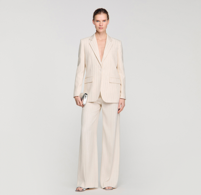 Женский молочный жакет в полоску