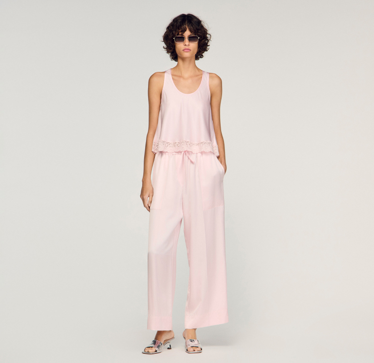 Жіночий атласний топ з мереживом