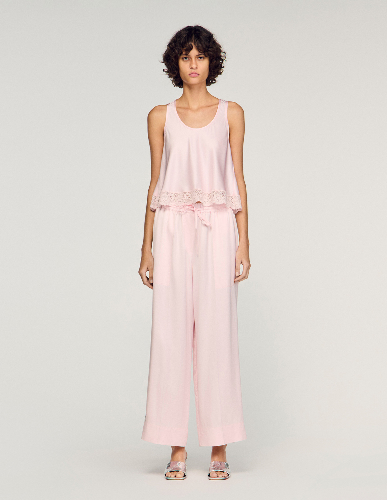 Жіночий атласний топ з мереживом_2