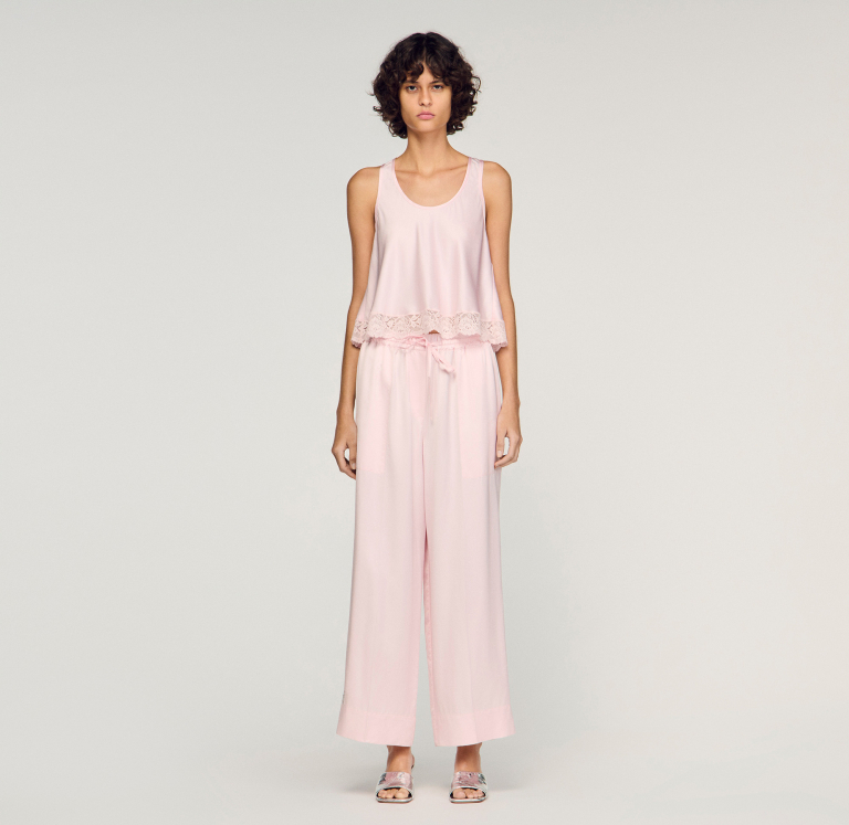 Жіночий атласний топ з мереживом