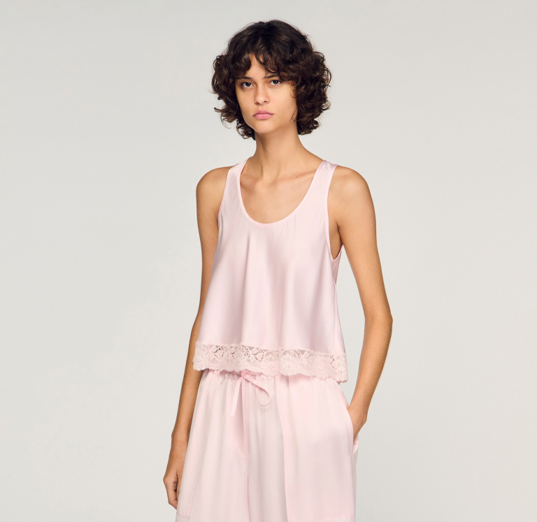 Жіночий атласний топ з мереживом