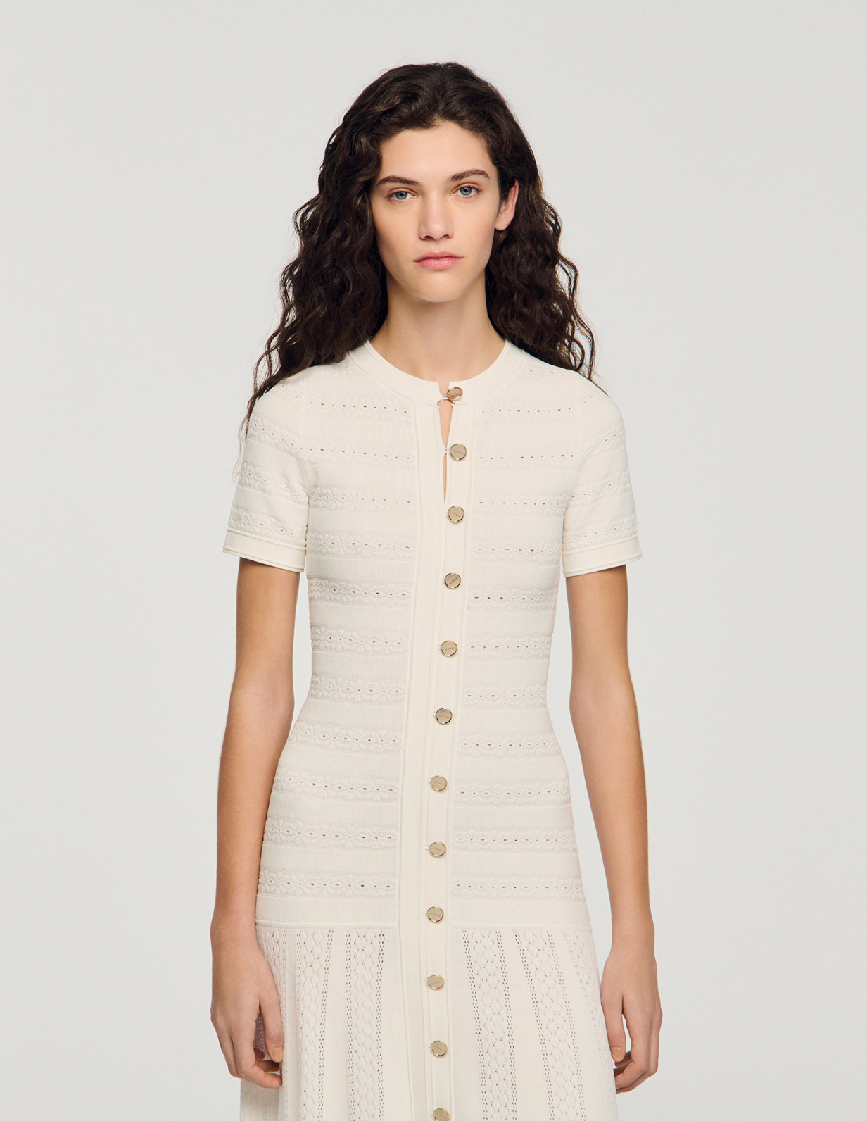 Женское молочное вязаное платье_4