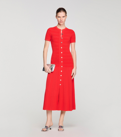 Жіноча червона в'язана сукня