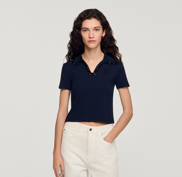Жіноча футболка-поло з декорованим коміром