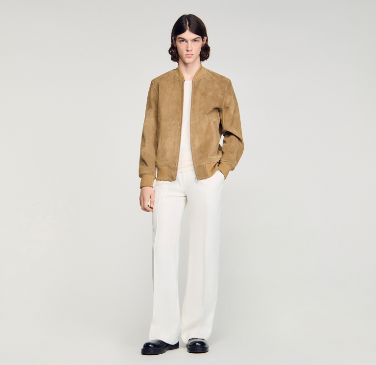 Мужской бежевый замшевый бомбер