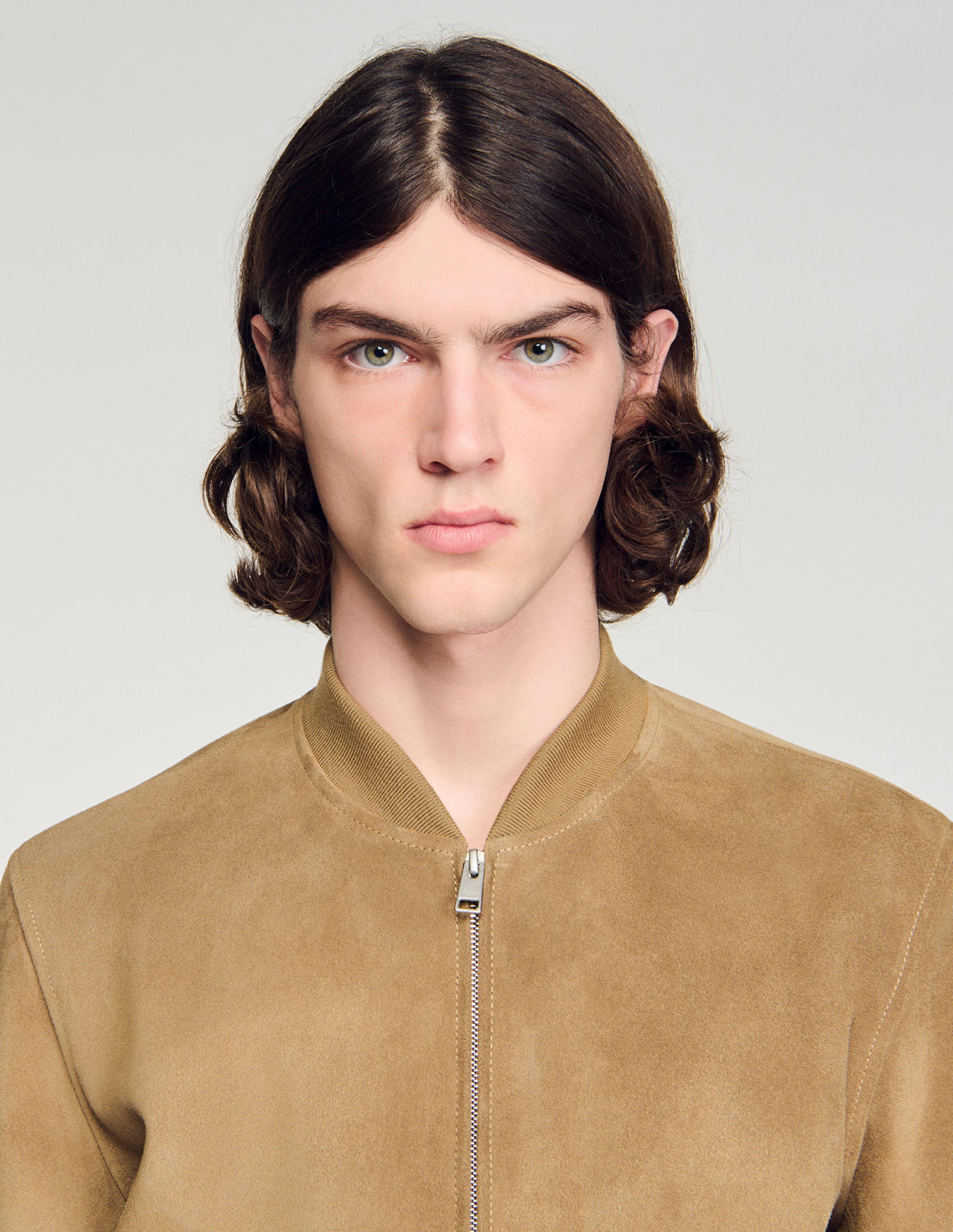 Мужской бежевый замшевый бомбер_3