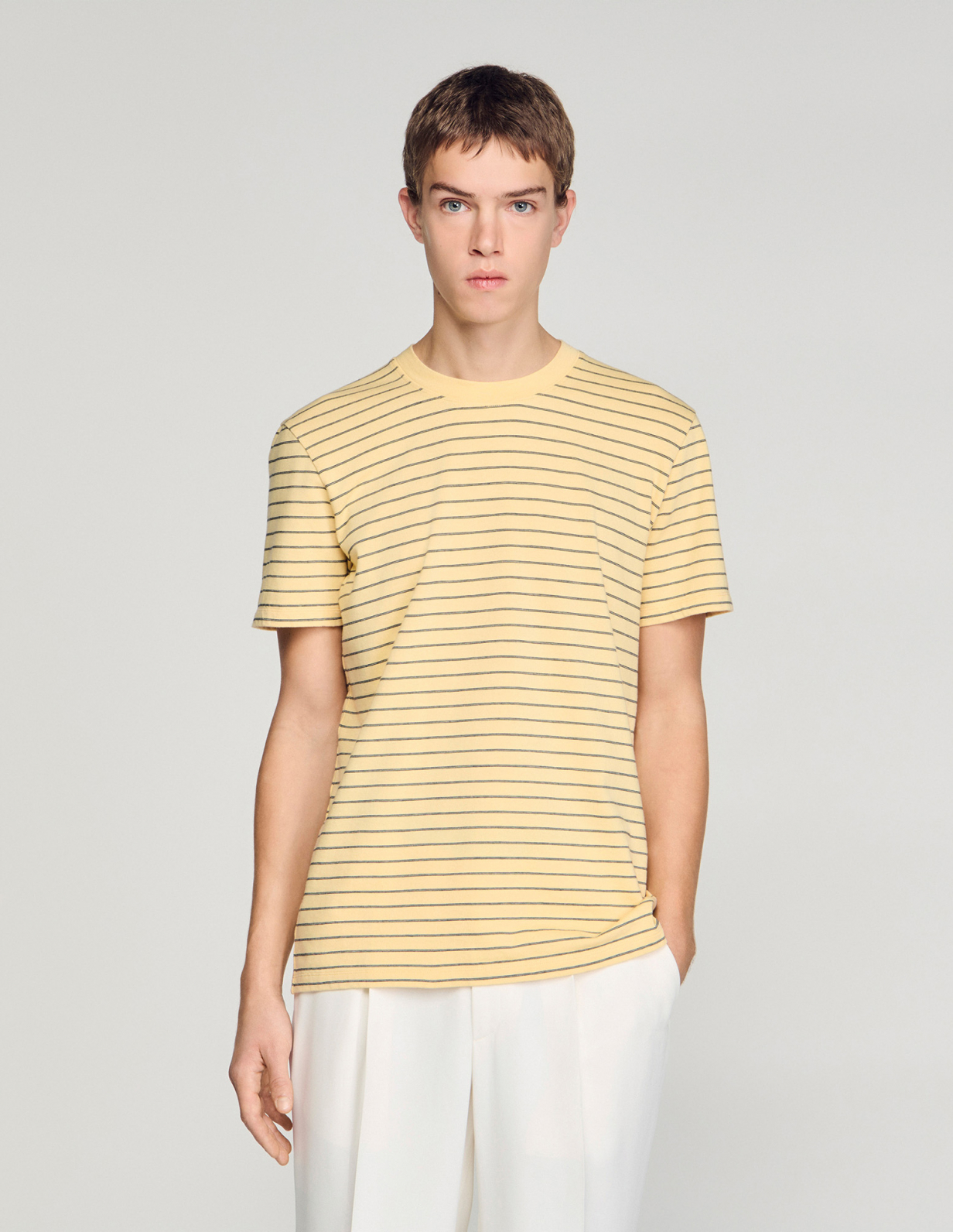 Чоловіча жовта смугаста футболка_4