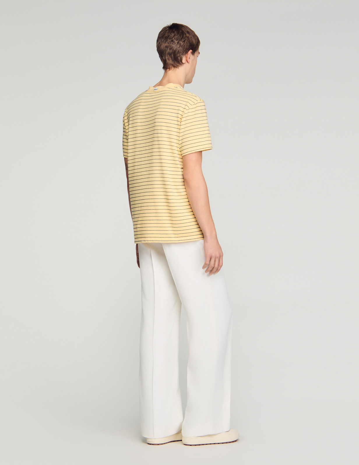 Чоловіча жовта смугаста футболка_5