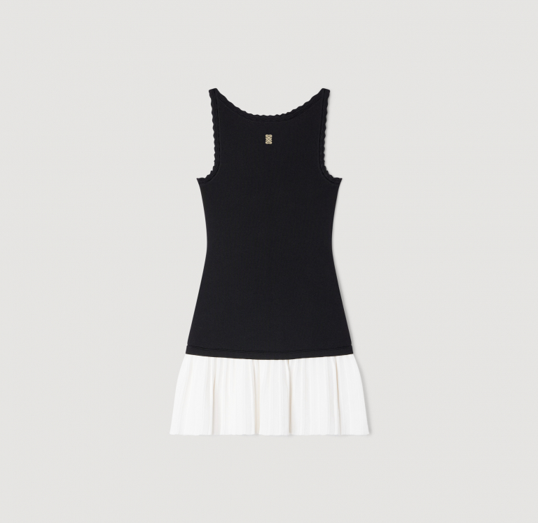 Женское вязаное платье с контрастной юбкой