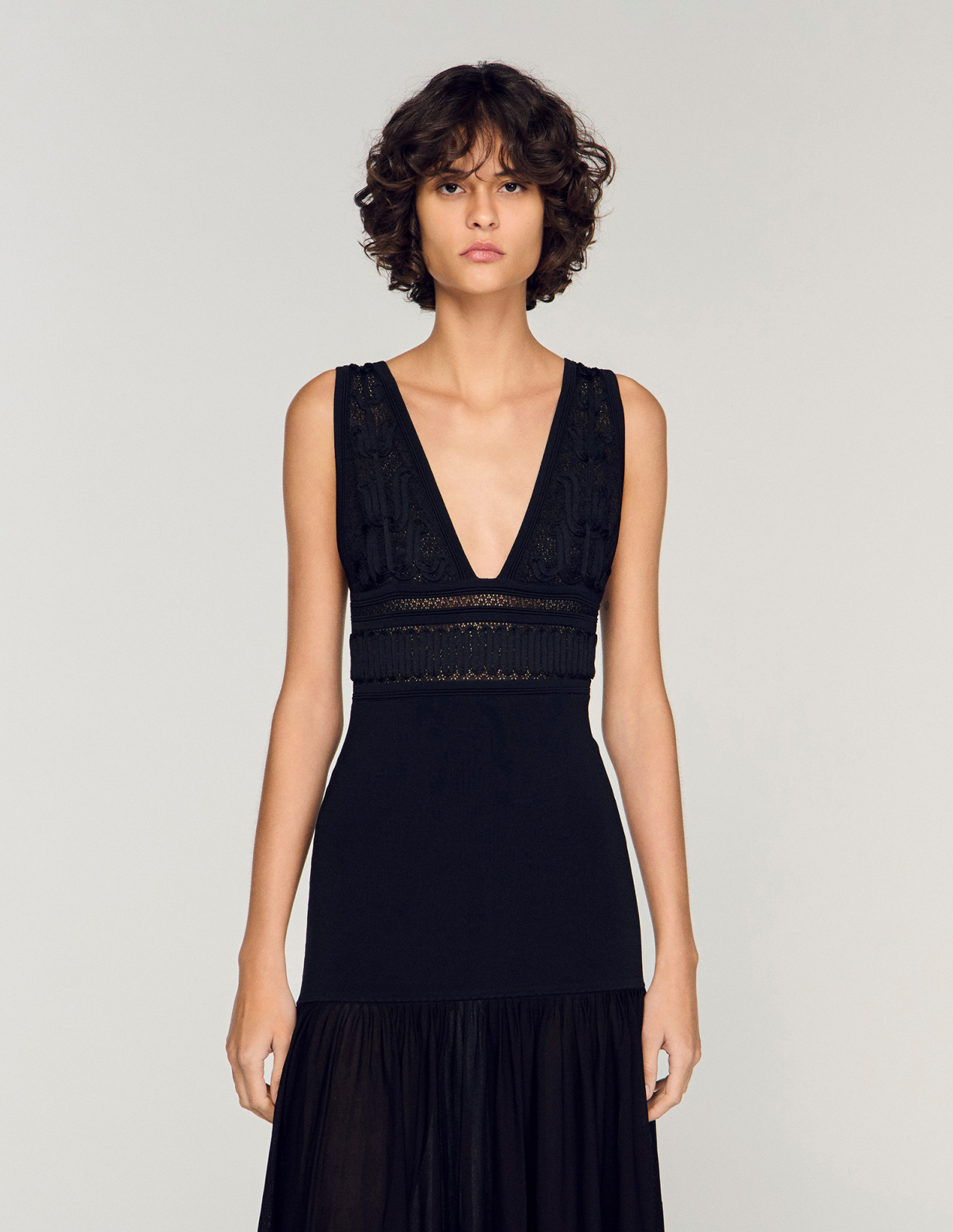 Женское длинное платье ажурной вязки_4