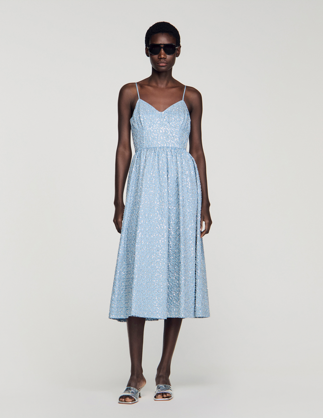 Жіноча довга сукня, розшита паєтками_1