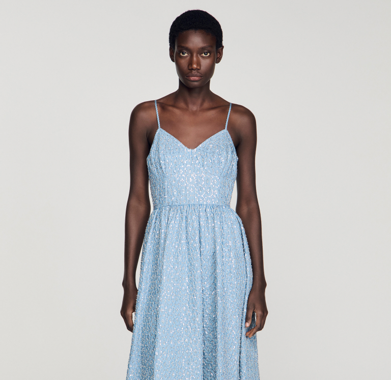 Жіноча довга сукня, розшита паєтками