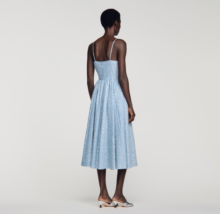 Жіноча довга сукня, розшита паєтками