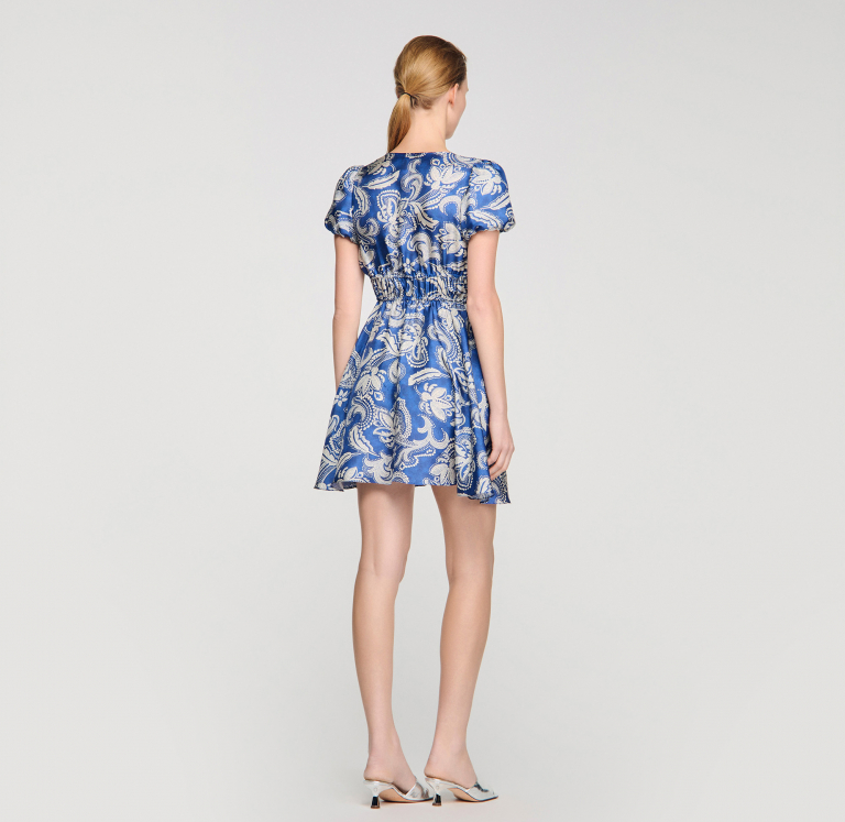 Женское короткое платье с цветочным принтом