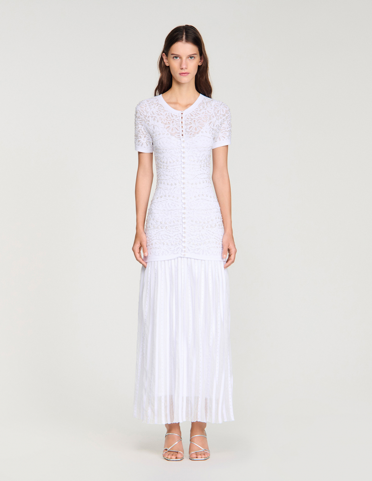 Женское белое вязаное платье с жемчугом_2