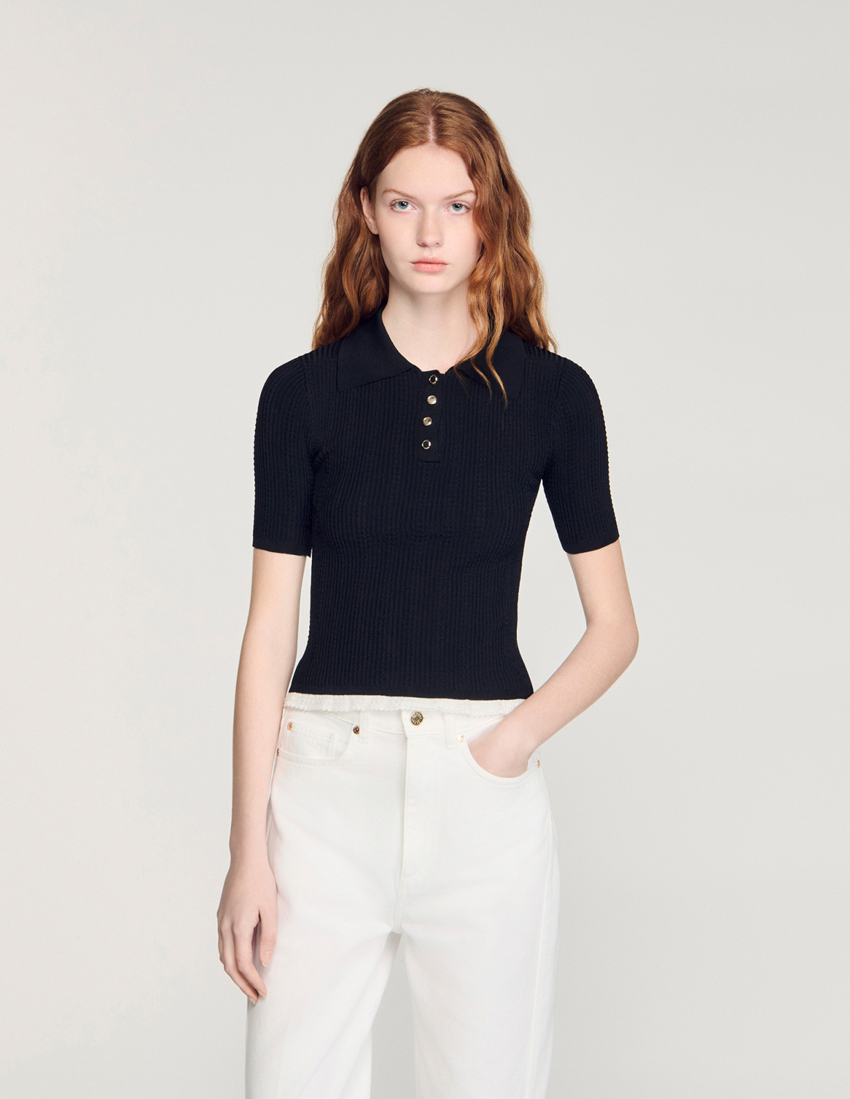 Жіночий чорний в'язаний топ з коміром поло_4