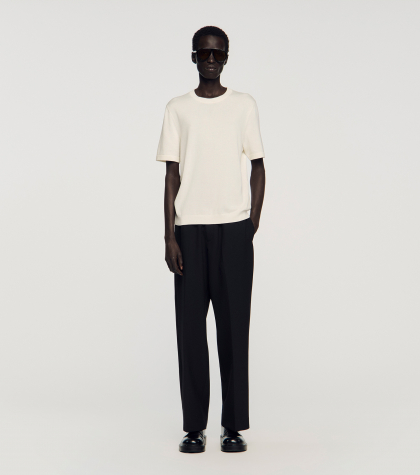 Чоловіча біла в'язана футболка